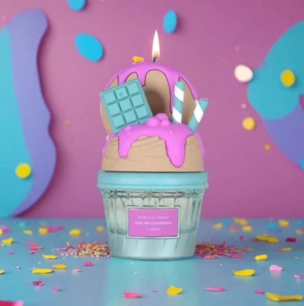 Lattafa Perfume Vanilla Freak EDP para Hombres y Mujeres 75 ml Fragancia Unisex con Diseño de Helado y Chocolates